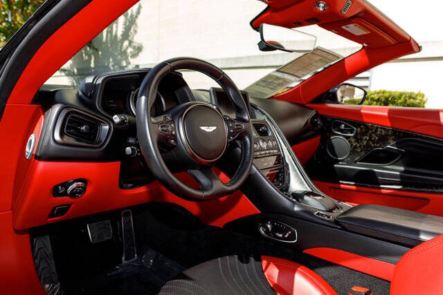 2019 Aston Martin DB11 Volante