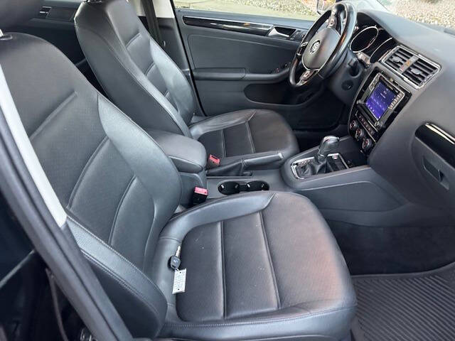 2017 Volkswagen Jetta 1.8T SEL