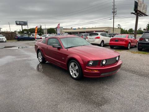 2006 Ford Mustang for sale at Lucky Motors in Panama City FL
