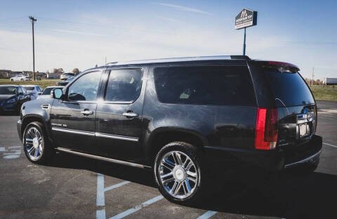 2011 Cadillac Escalade ESV Platinum Edition