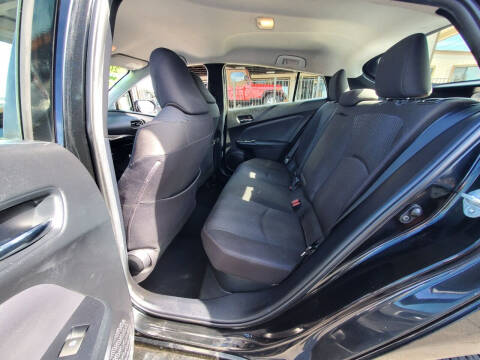 2017 Toyota Prius Two