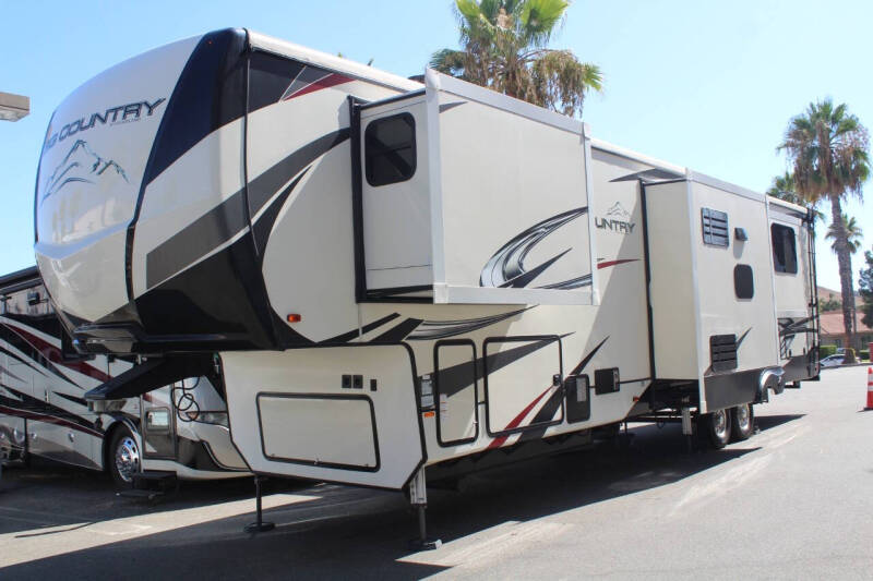 2019 Heartland Big Country 4011ERD