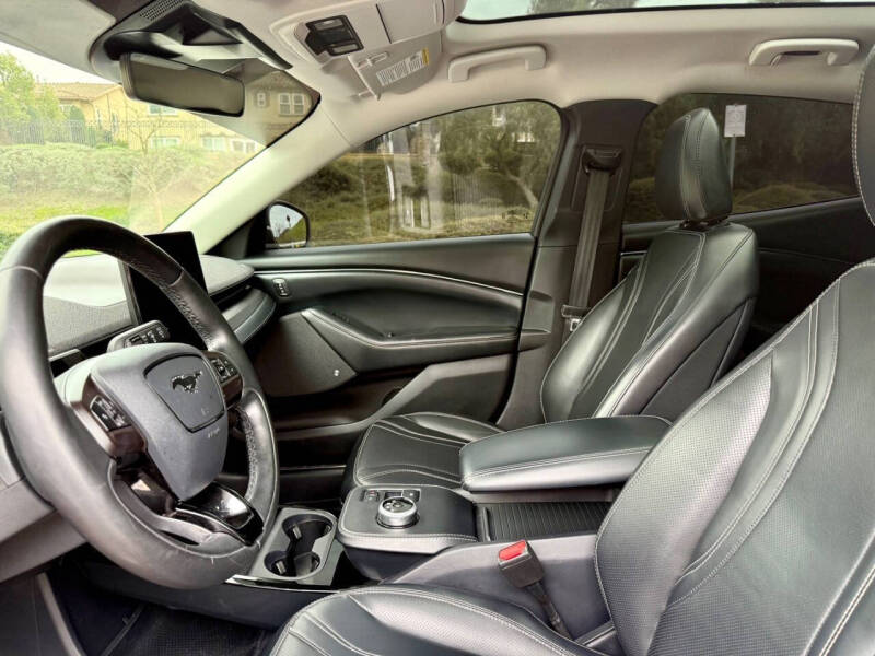 2021 Ford Mustang Mach-E Premium