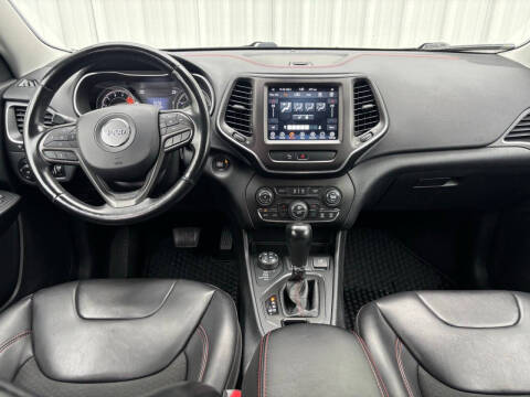 2020 Jeep Cherokee Trailhawk