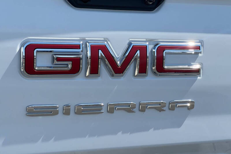 2025 GMC Sierra 2500HD Pro