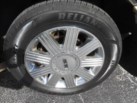 2003 Lincoln Town Car Cartier