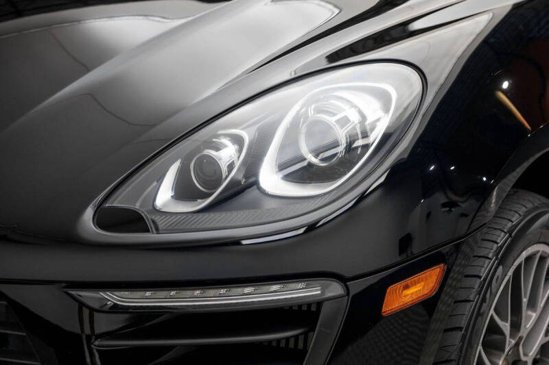 2016 Porsche Macan S