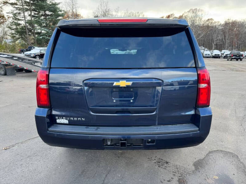 2018 Chevrolet Suburban LS