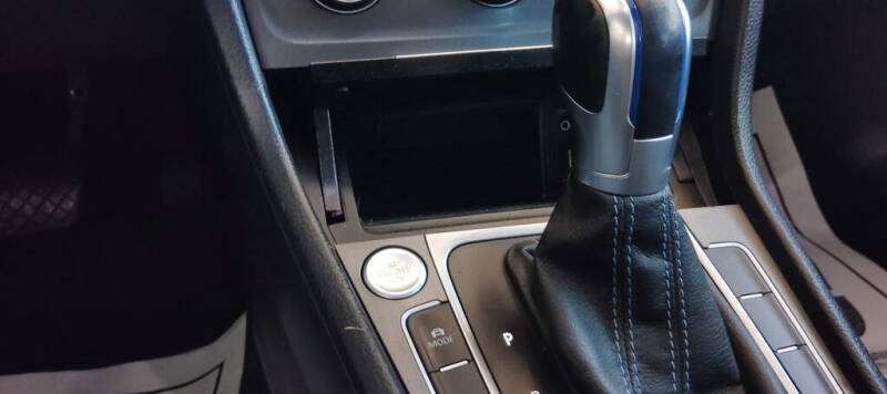 2016 Volkswagen e-Golf SE