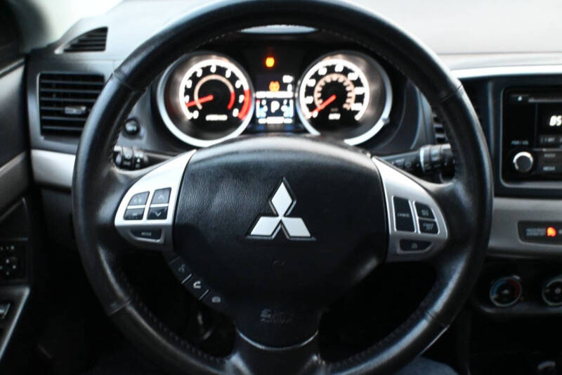2014 Mitsubishi Lancer Sportback ES