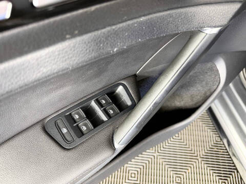 2018 Volkswagen Golf R 4Motion