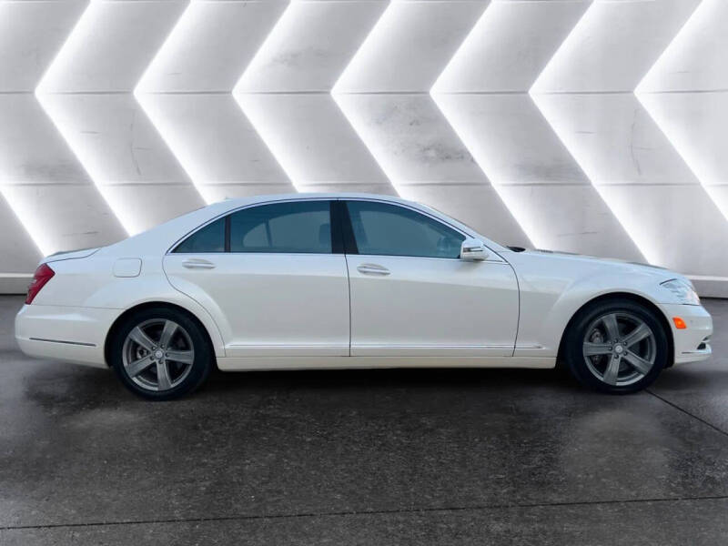 2010 Mercedes-Benz S-Class S 550 4MATIC