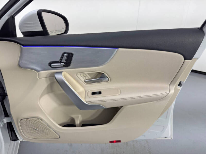 2020 Mercedes-Benz A-Class A 220