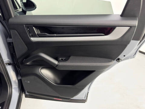 2024 Porsche Cayenne