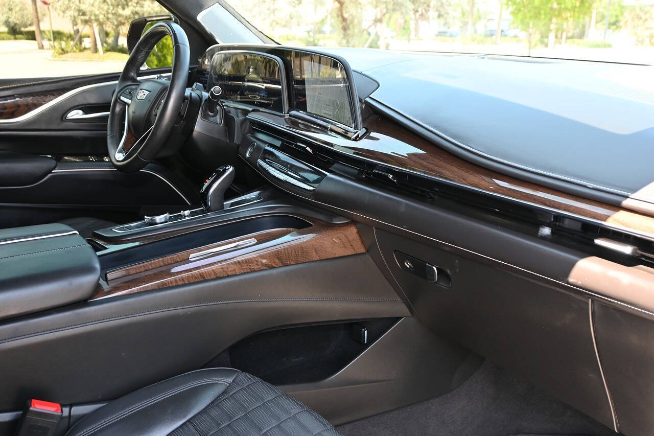 2022 Cadillac Escalade 46