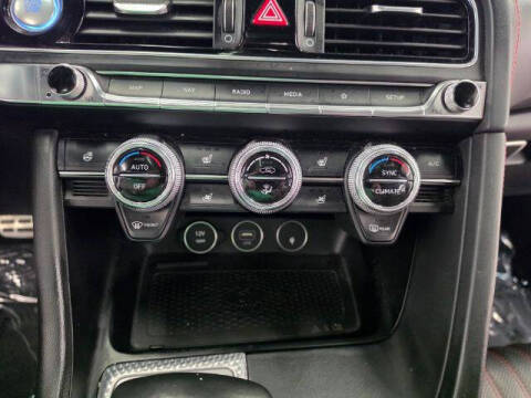 2022 Genesis G70