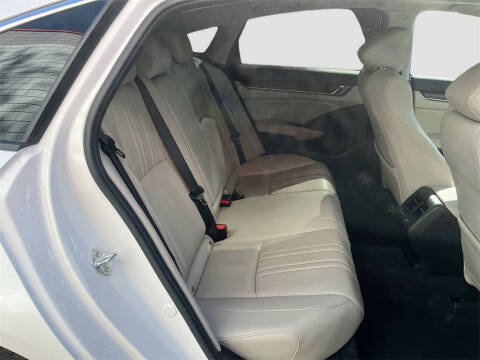 2022 Honda Accord Hybrid Touring