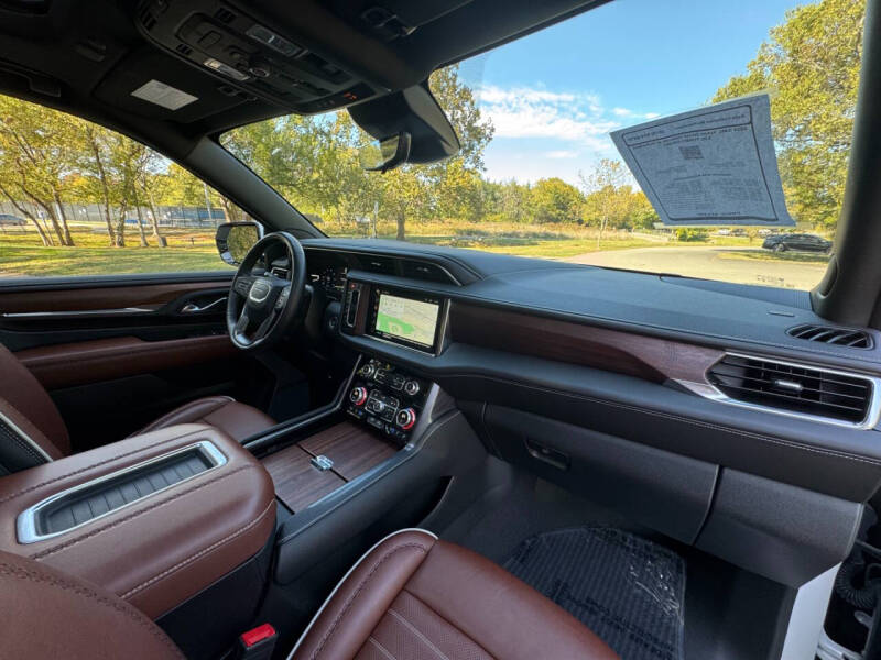 2024 GMC Yukon Denali Ultimate