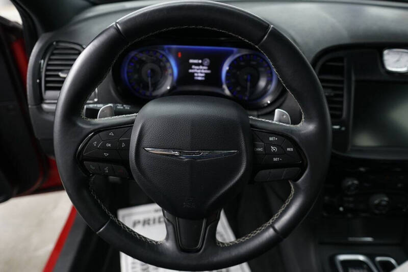 2016 Chrysler 300