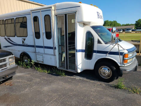 2002 Chevrolet Express Cutaway for sale at Craig Auto Sales LLC in Omro WI