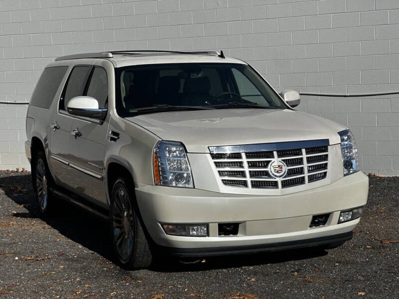 2011 Cadillac Escalade ESV Premium