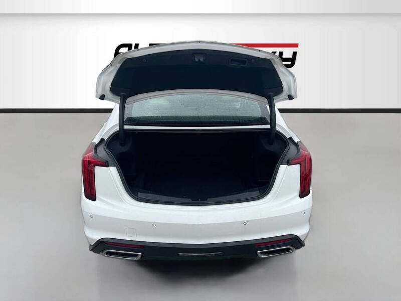 2024 Cadillac CT5 Luxury