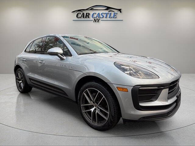 2022 Porsche Macan
