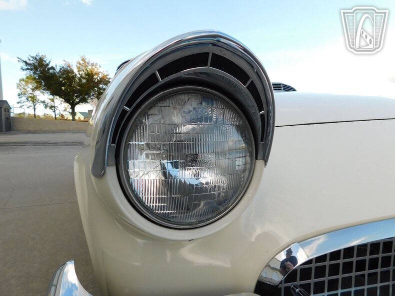 1957 Ford Thunderbird
