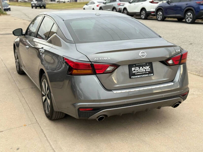 2022 Nissan Altima 2.5 SV