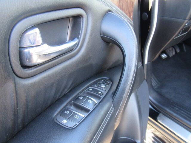 2017 Nissan Armada SL