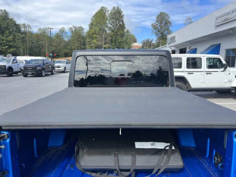 2024 Jeep Gladiator Sport S