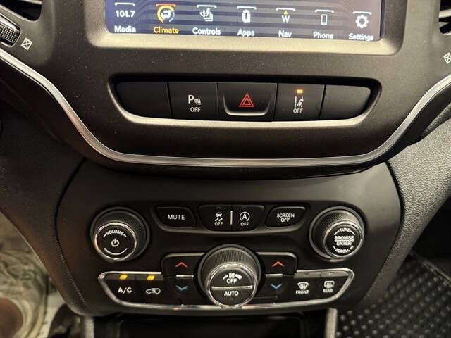 2022 Jeep Cherokee Trailhawk