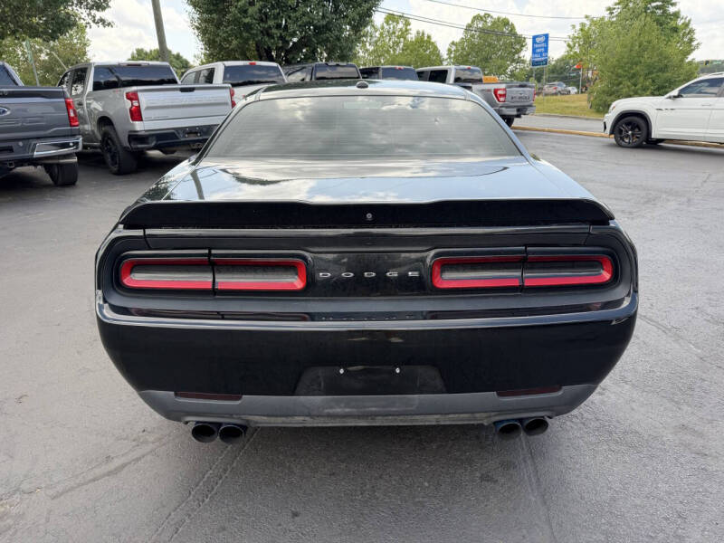 2019 Dodge Challenger SXT