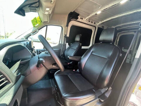 2025 Ford Transit 250