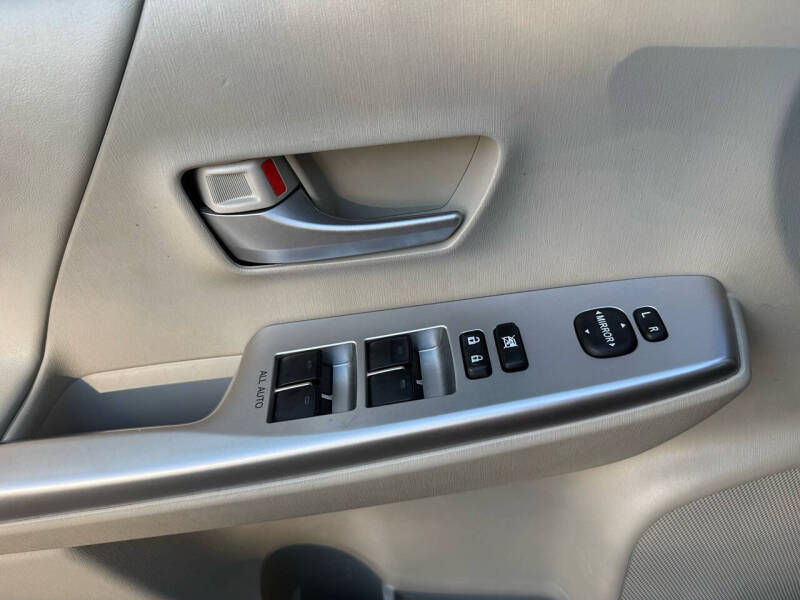 2012 Toyota Prius v Three