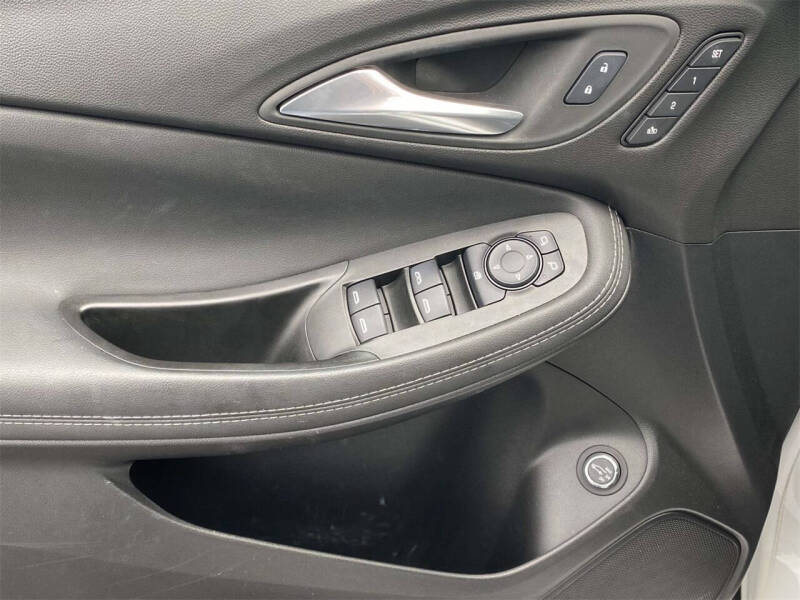 2022 Buick Encore GX Essence