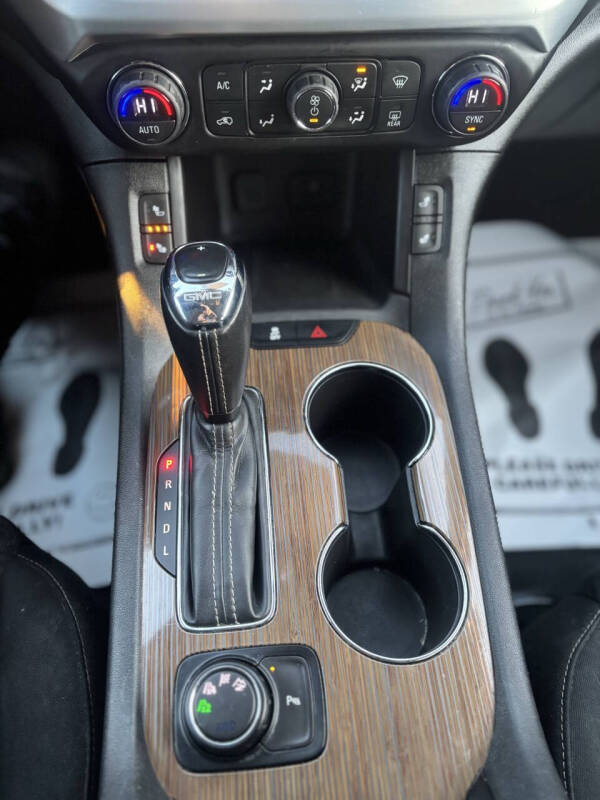 2018 GMC Acadia SLE-2