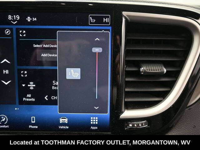 2023 Chrysler Pacifica Touring L