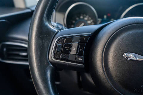 2017 Jaguar F-PACE 35t Premium