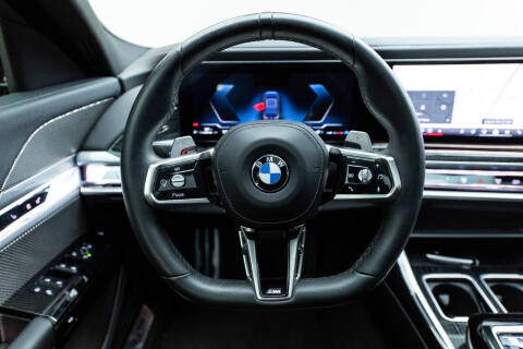 2023 BMW 7 Series 740i