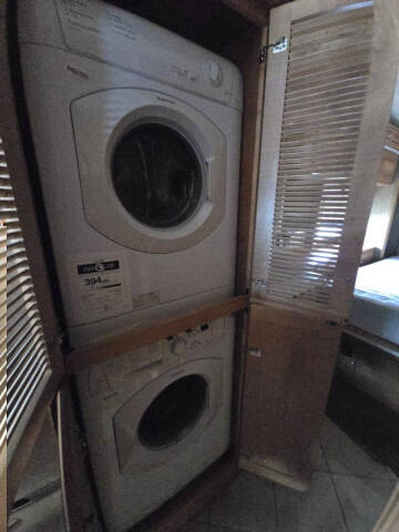 2013 Winnebago Journey