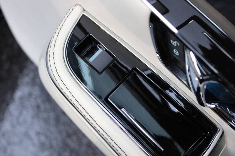 2019 Jaguar XJL Portfolio