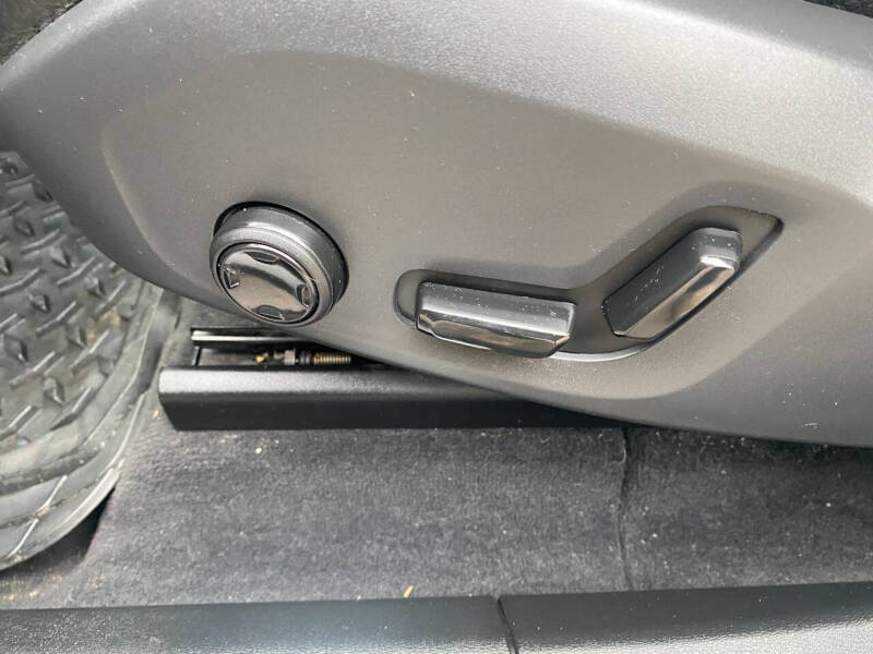 2018 Volvo XC60 T5 Momentum