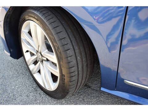 2017 Volkswagen Passat 1.8T SEL Premium