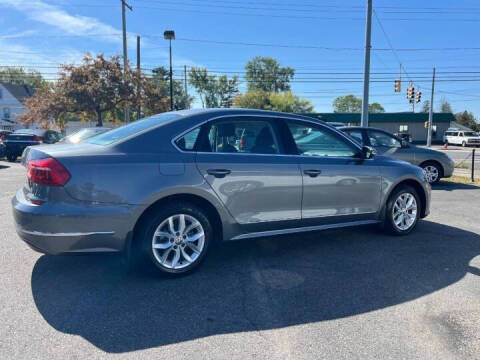 2016 Volkswagen Passat 1.8T R-Line