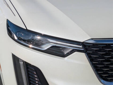 2025 Cadillac XT6 Luxury