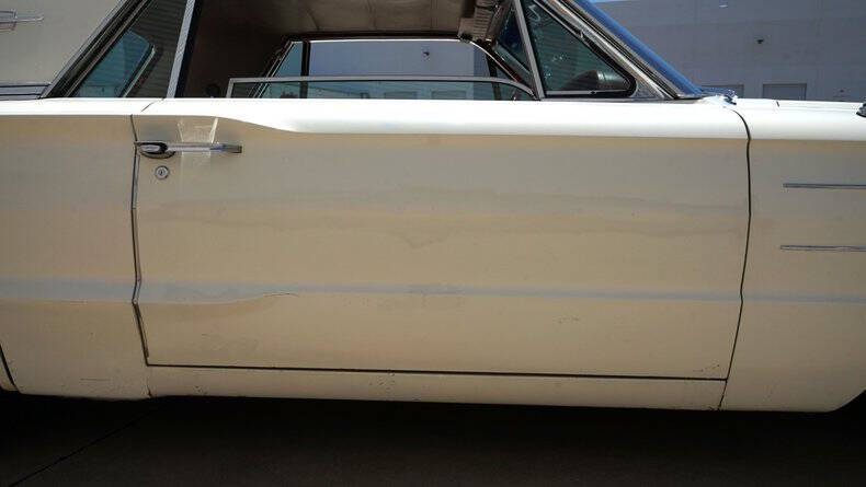 1965 Ford Thunderbird