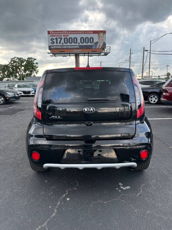 2019 Kia Soul +