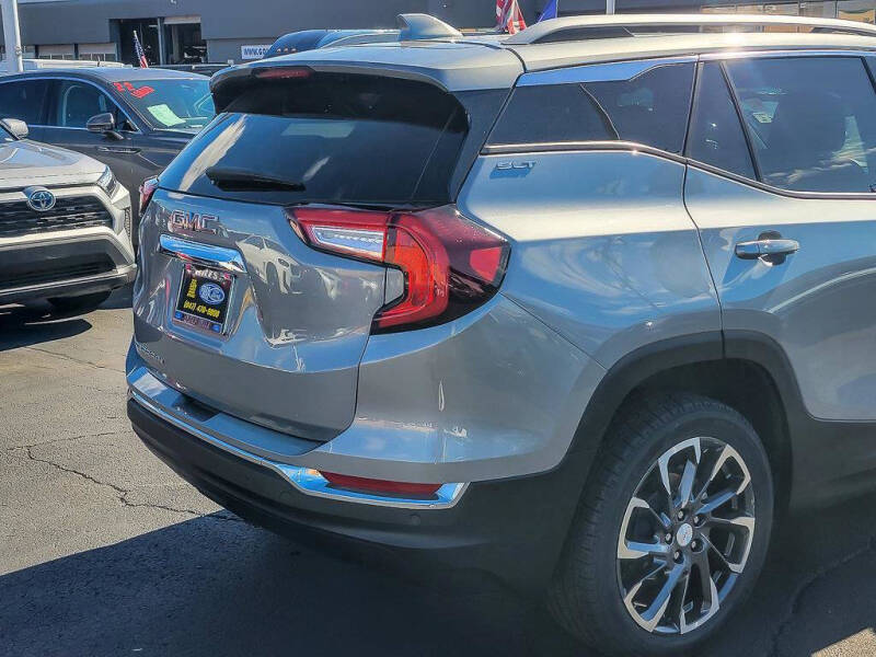 2023 GMC Terrain SLT