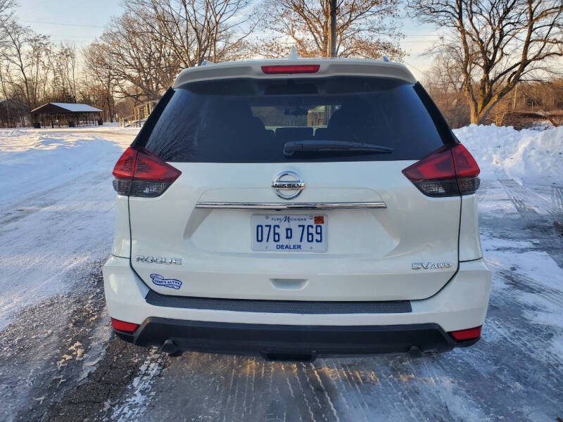 2018 Nissan Rogue SV